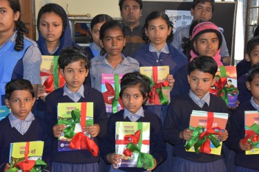 Students Received New Books 2019